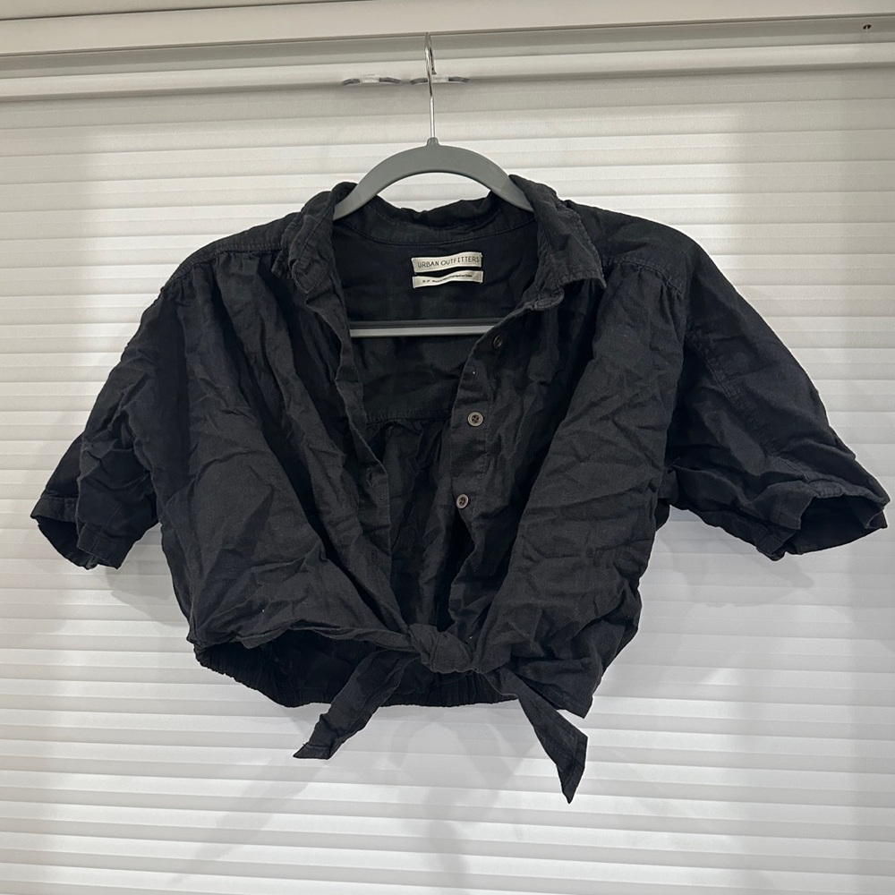 UO cropped button up collared tee